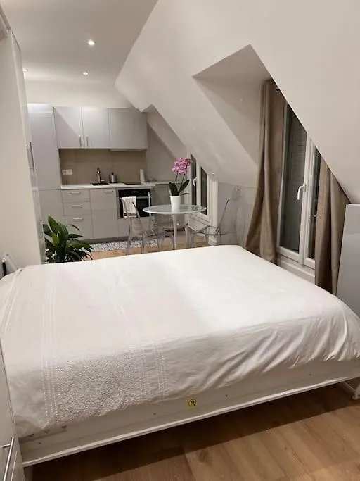 Studio R - Parijs Appartement